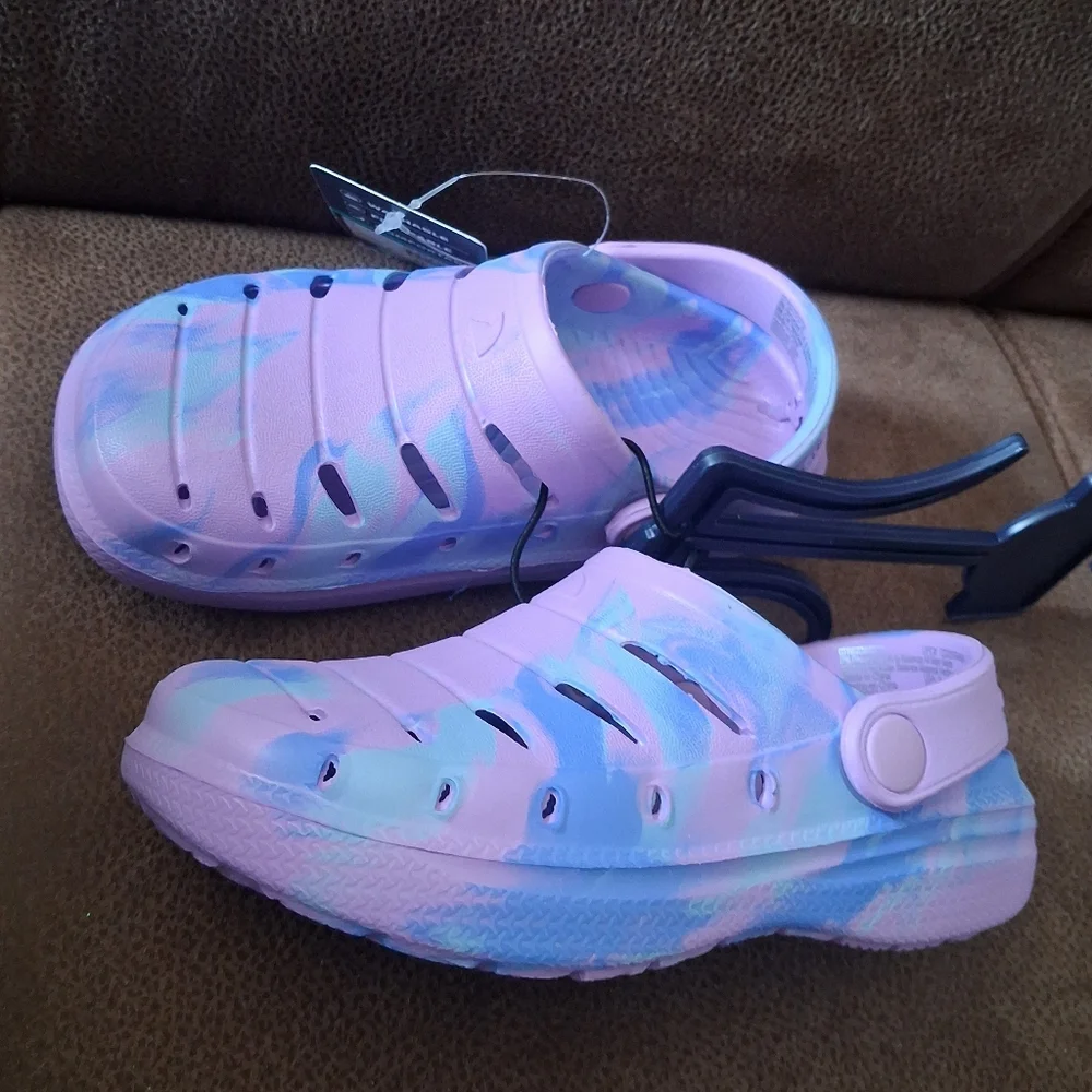 Rugged Shark Kids Purple And Blue Tie-Dye Clog Shoes Size 9